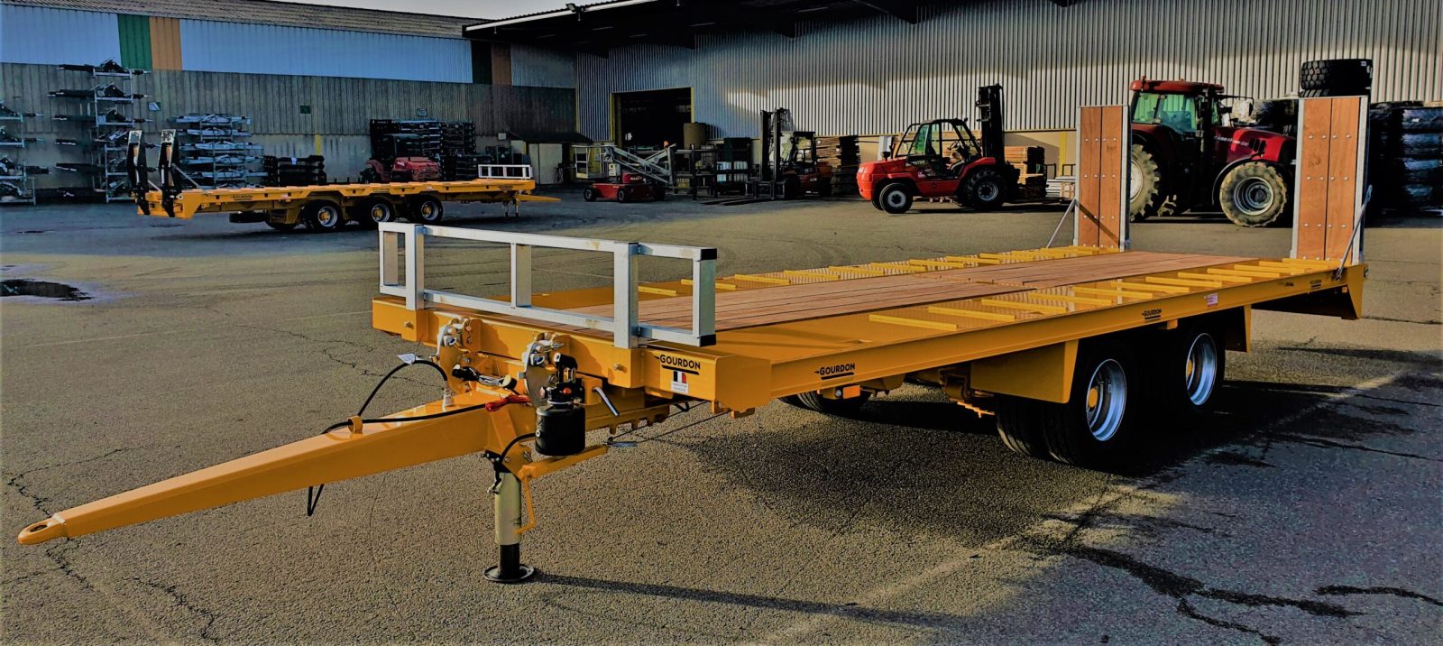 Porte-engins Gourdon PEA 240