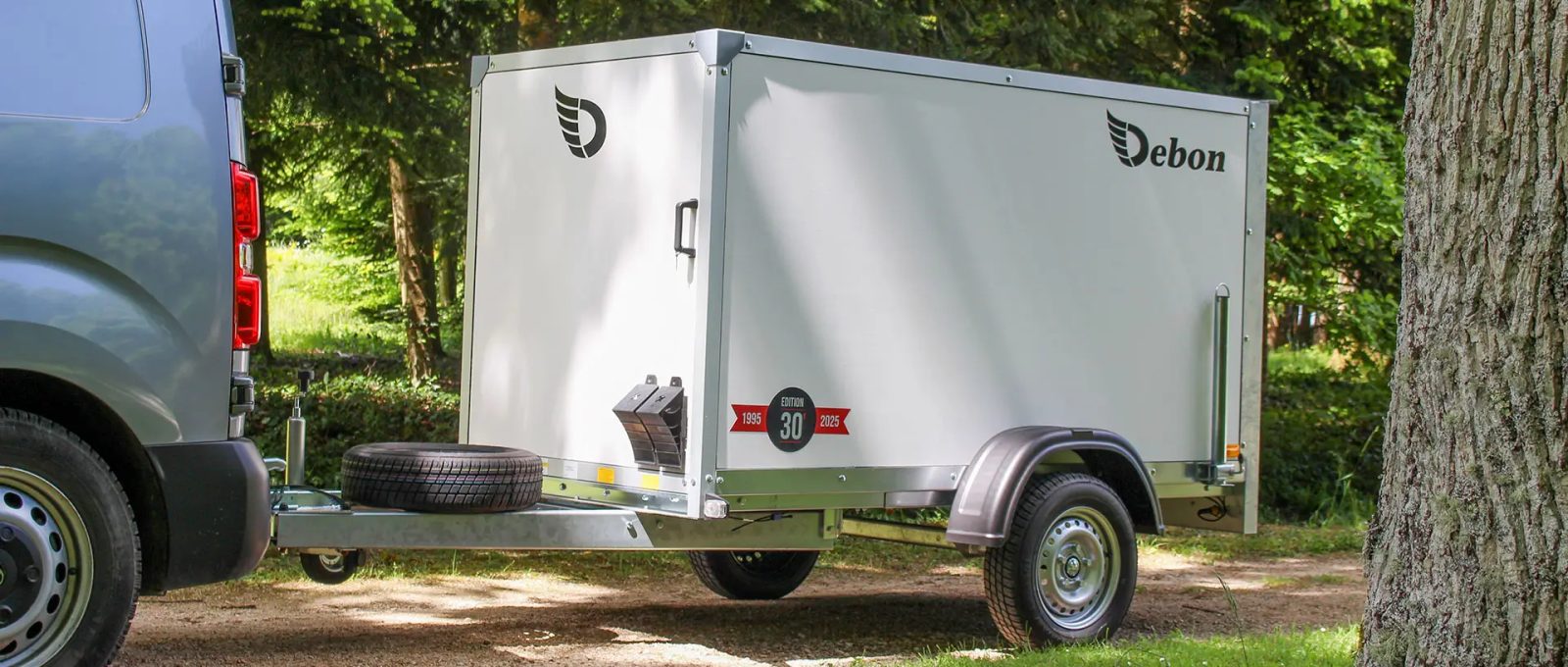 Fourgon Debon Roadster 220
