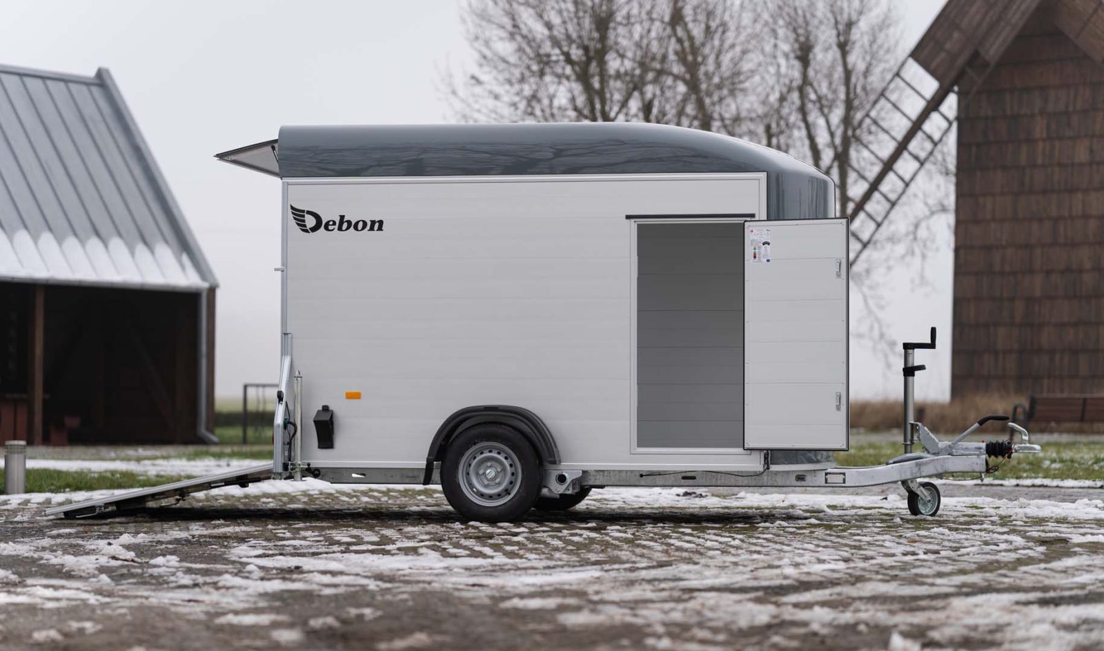 Fourgon Debon Roadster 400